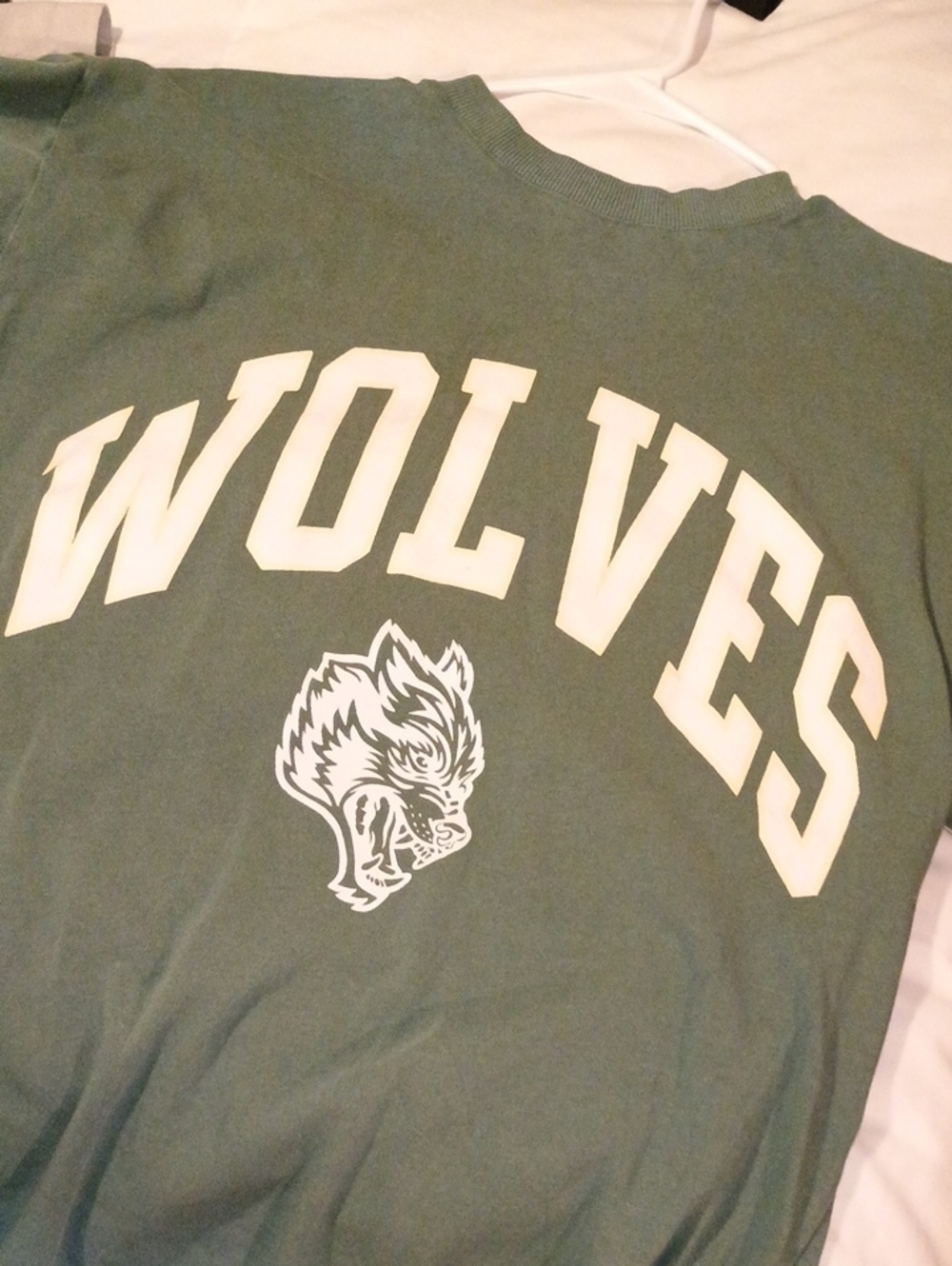 Darc Sport Wolves Graphic Crewneck T-Shirt - Green